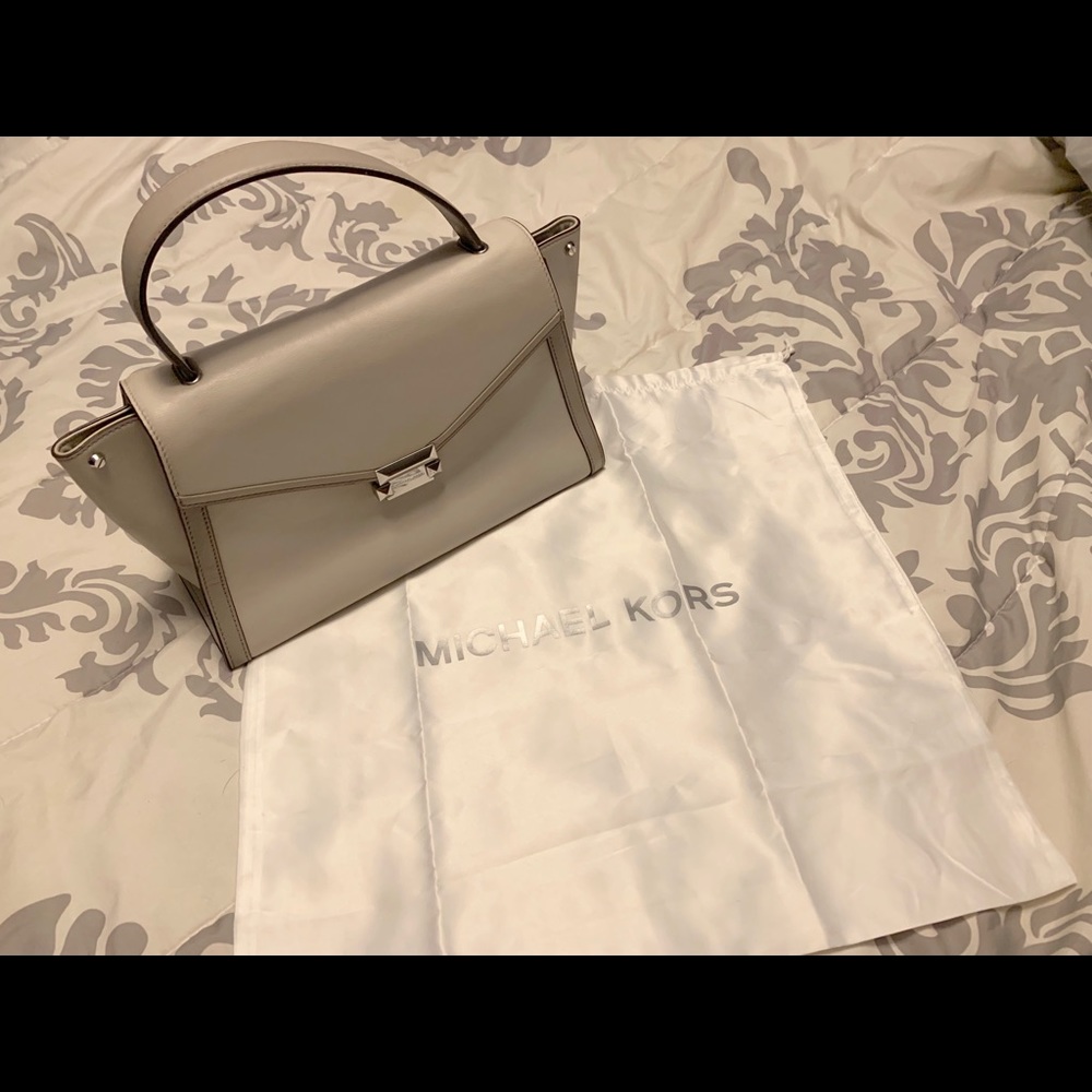 Micheal Kors authentic medium size purse